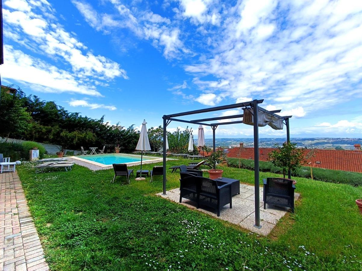 Bed & Breakfast Domus Langhe Treiso